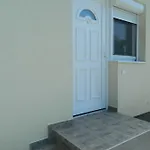 Familia-pelso Apartmanhaz Διαμέρισμα