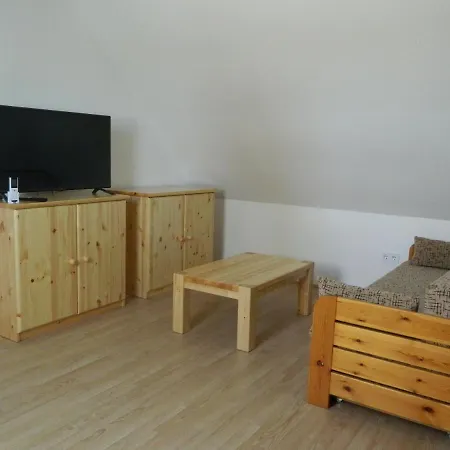 Familia-pelso Apartmanhaz