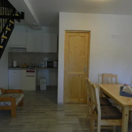 アパート Familia-pelso Apartmanhaz