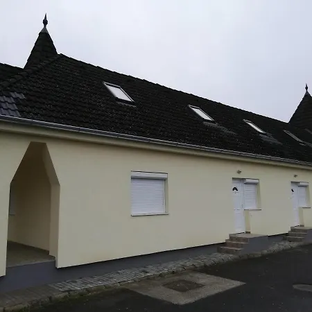 Familia-pelso Apartmanhaz Zamárdi