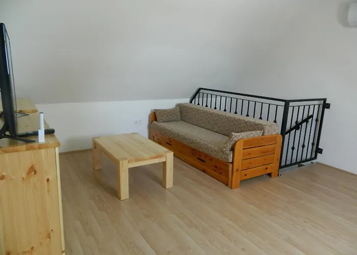 Familia-pelso Apartmanhaz Zamárdi