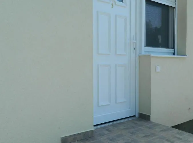 Família-pelso Appartamento