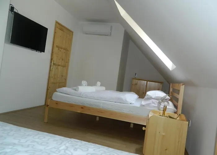 Familia-pelso Apartmanhaz * Zamárdi