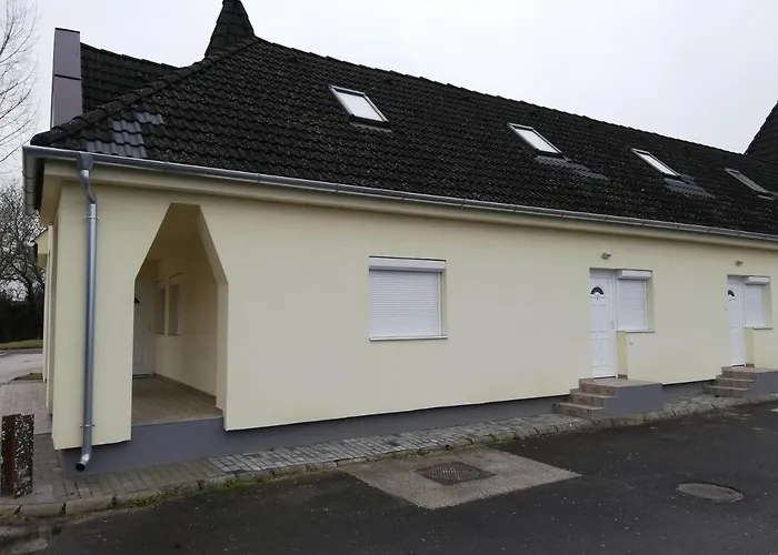 Família-pelso Appartamento *